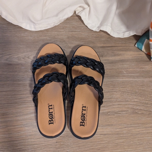 Born Black Braided Women's Sandals Size 8 - Picture 2 of 3